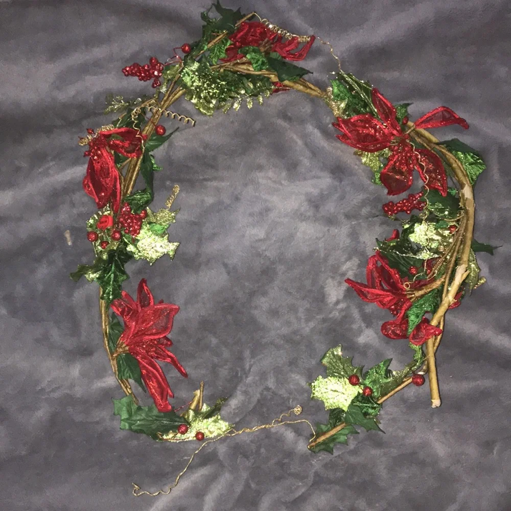 Garland Holiday Wreath